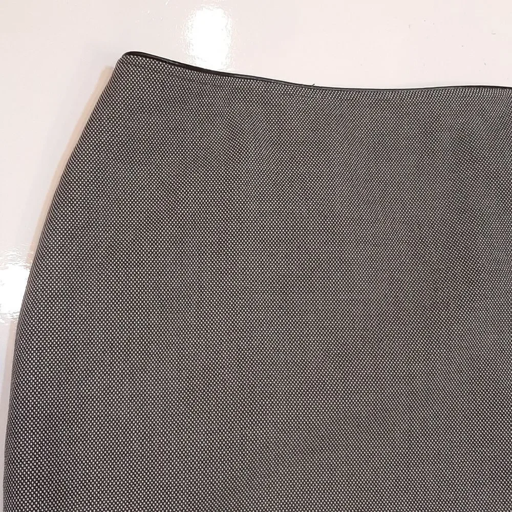💠LAURA Plus Ruffle Hem Midi Pencil Skirt Office Business Suiting Professional